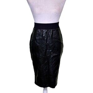 Torrid Women's Black Croc Embossed Faux Leather Look Pencil Skirt Office Siren 2
